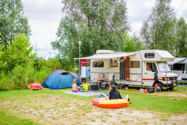 camperplek HELI-3.jpg