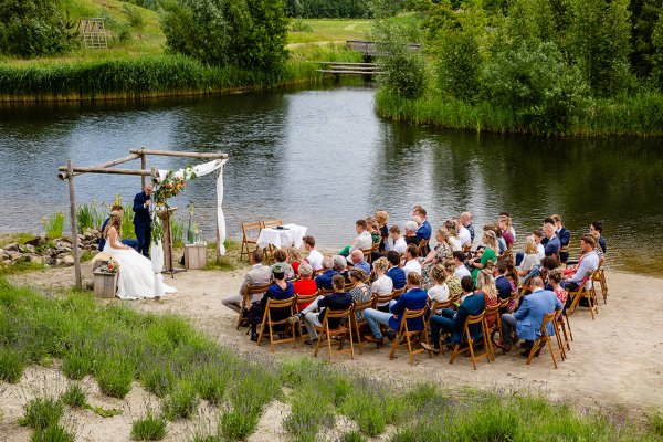 Trouwen bij Netl.jpg