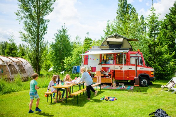 camperplek HELI.jpg