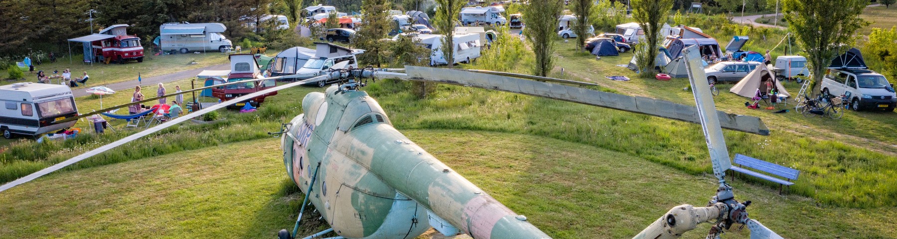 Luchtfoto's_FC-.jpg }}