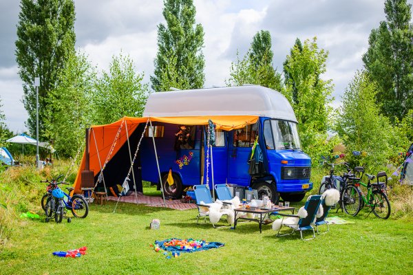 camperplek UFO-6.jpg