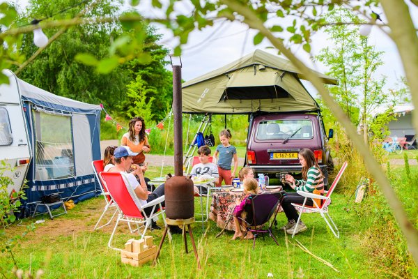 camperplek UFO_5.jpg