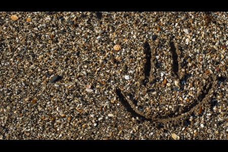 view-beach-sand-summertime-with-emoticon.jpg