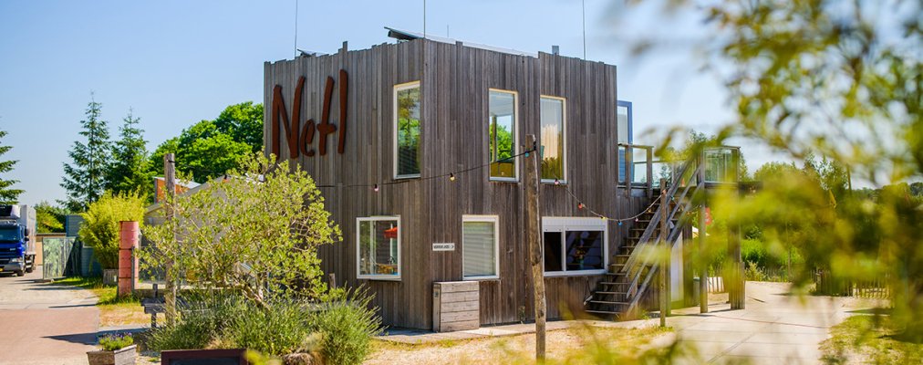 Verrekijker vergaderen.jpg