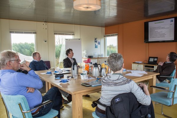 Verrekijker Netl vergaderen 2