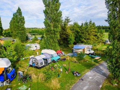 overvieuw kampeerveld HELi.jpg