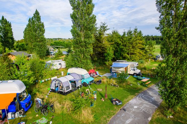 overvieuw kampeerveld HELi.jpg