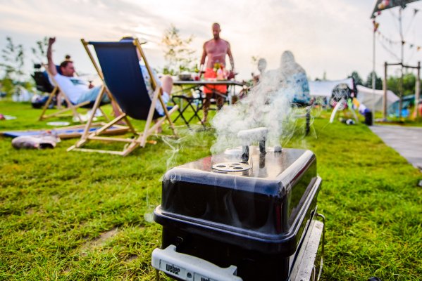 BBQ plek UFO.jpg