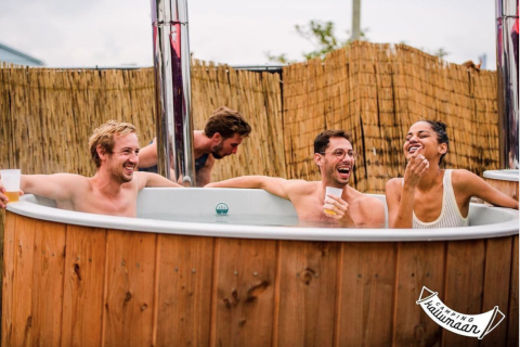 Hottub Foto.png